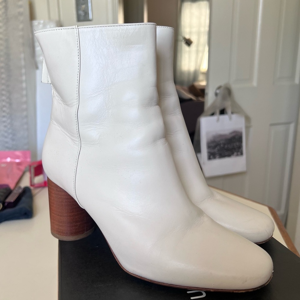 Sandro white booties size 37